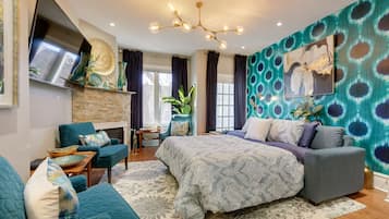 3 bedrooms, desk, iron/ironing board, WiFi