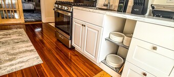Stay by the Ocean & Downtown Beverly - Cozy 2BR with Parking