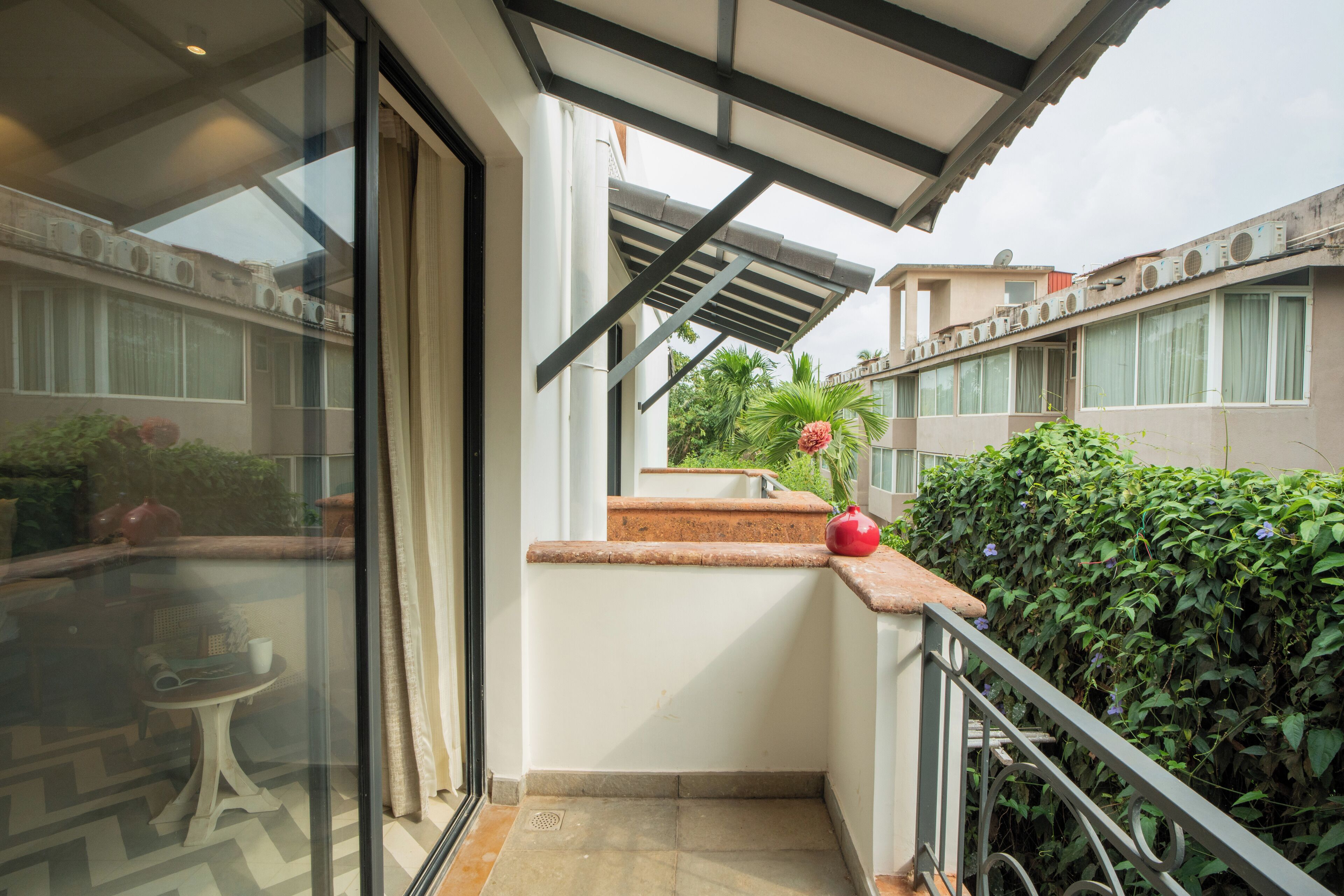 Basic Villa | Balcony