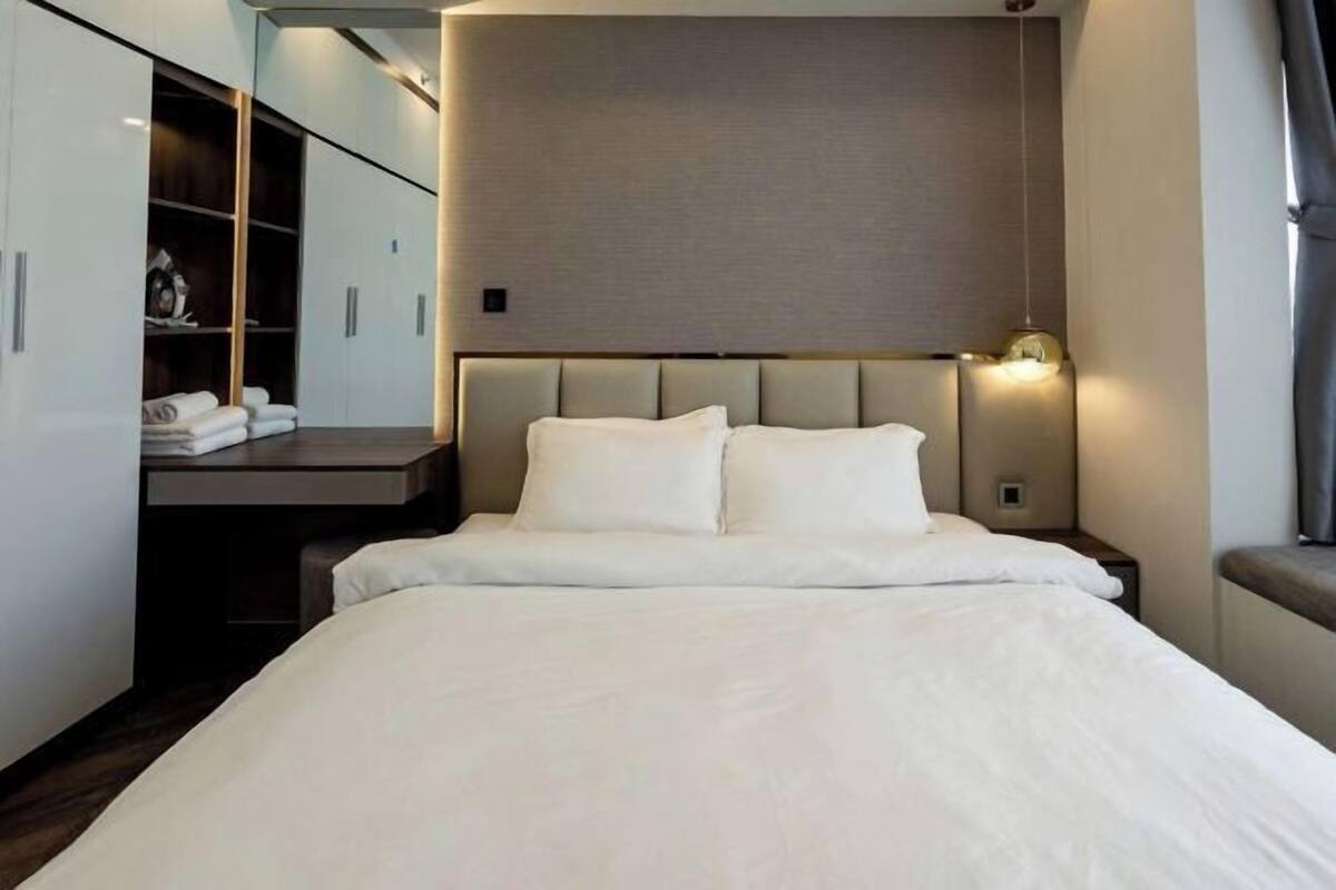 Soundproofing, iron/ironing board, free WiFi