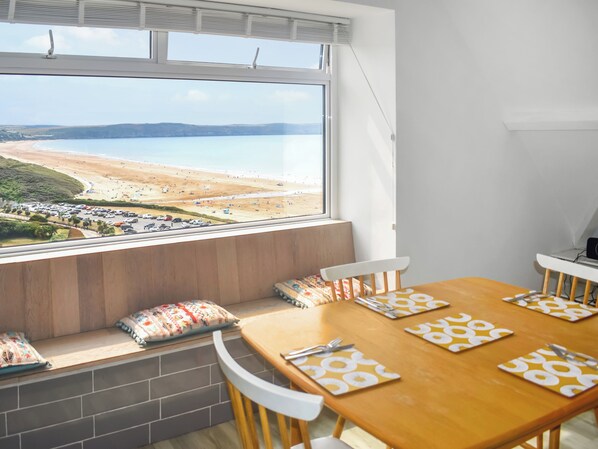 Dining - 2 bedroom accommodation in Woolacombe (Woolacombe)