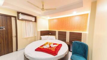 Executive Double Room, Air conditioning | View from room