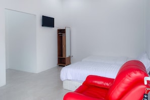Standard Twin Room | Free WiFi, bed sheets - Ipnoss Coliving Semarang, by INNCA COLLECTION (Semarang)
