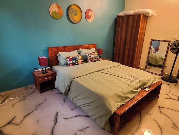 2 bedrooms, iron/ironing board, free WiFi, bed sheets
