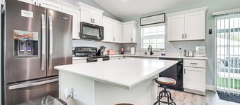 Arcade Games, Lanai & Spa: Summerfield Family Home