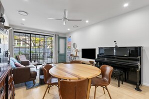 TV, offices