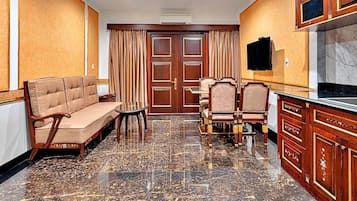 Suite, balkon, pemandangan kota | Area keluarga