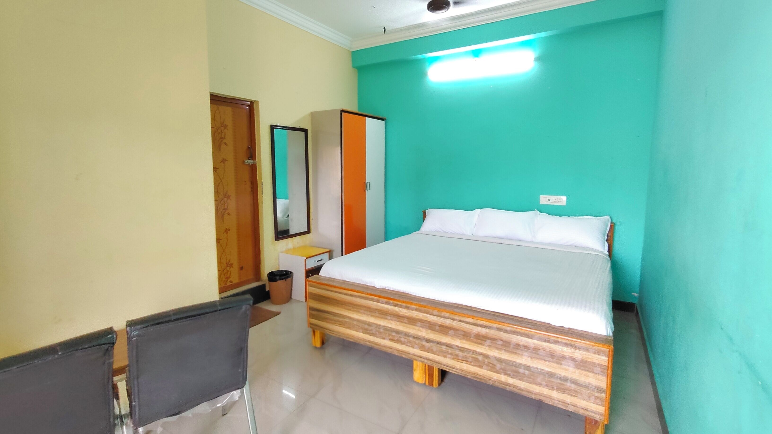 Cortinas blackout, sistema de insonorización y wifi gratis 