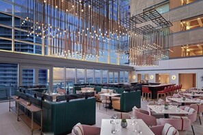 Dining - Modern 2 Bedroom (Miami)