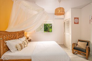 7 bedrooms, free WiFi, bed sheets