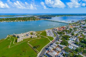 Unclassified image, 3 of 46, button