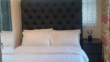 Desk, free WiFi, bed sheets