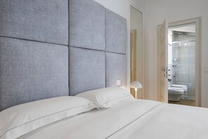 1 bedroom, iron/ironing board, travel cot, free WiFi