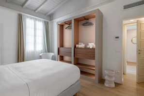 1 bedroom, iron/ironing board, travel cot, free WiFi