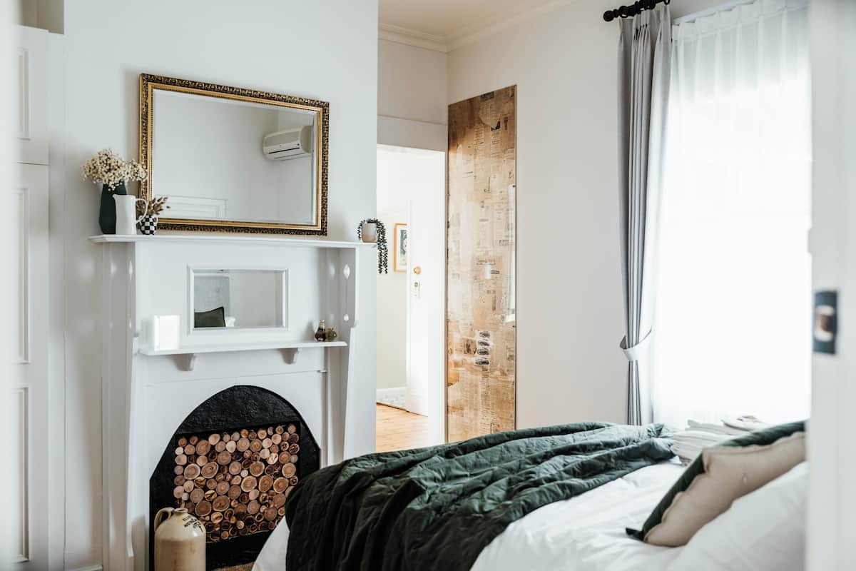 Deluxe Suite, Balcony | Premium bedding, pillowtop beds, free minibar items, blackout drapes