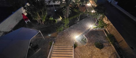 Enceinte de lâhĂ©bergement