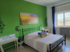 3 bedrooms, iron/ironing board, Internet, bed sheets - CasaOltreMare 3 minutes from the sea. House 6/8 beds for exclusive use (Pozzo Faceto)