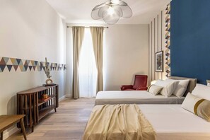 Bügeleisen/Bügelbrett, Reisekinderbett, WLAN, Bettwäsche
