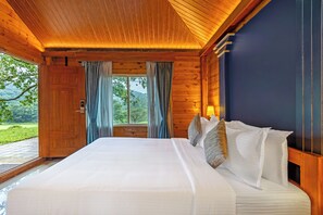 Forest View Cottage with Sit out