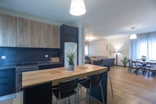 Houseloft Ideal Kalamaria