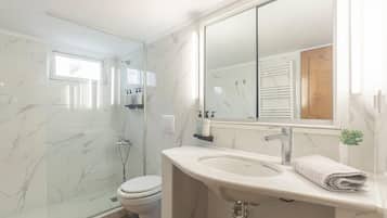 Hair dryer, towels