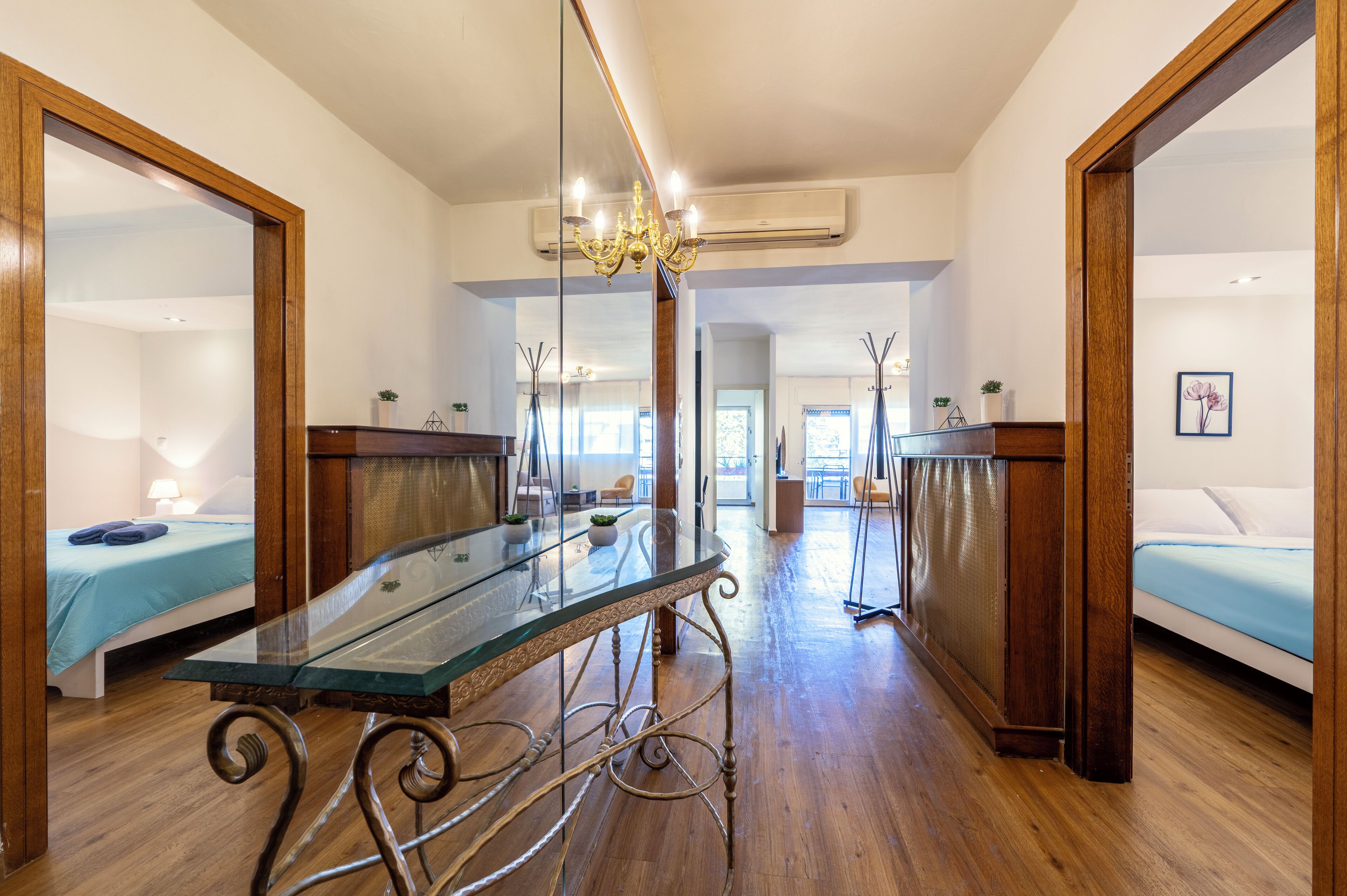 4 chambres, fer et planche à repasser, lit parapluie, Wi-Fi gratuit