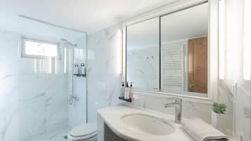 Hair dryer, towels