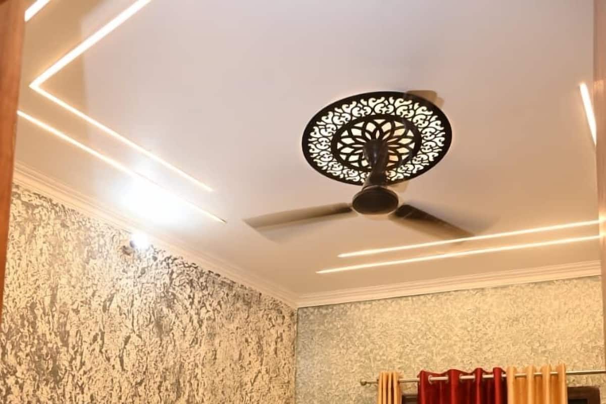 Luxury Room | Rollaway beds, free WiFi, bed sheets
