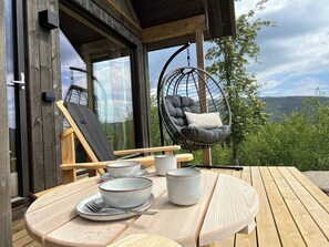 Outdoor dining - Cabin at Norefjell ski resort, nice view (Noresund)