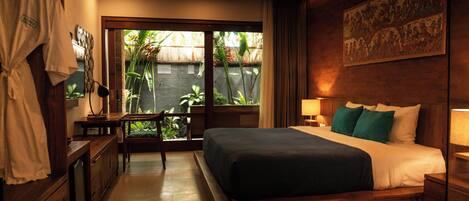 Kahden hengen huone, parveke, vuoristonäköala | Pimennysverhot, ilmainen Wi-Fi