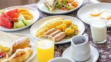 Free daily full breakfast