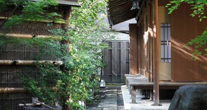 KANETSUNE Temple Stay in Heritage Site
