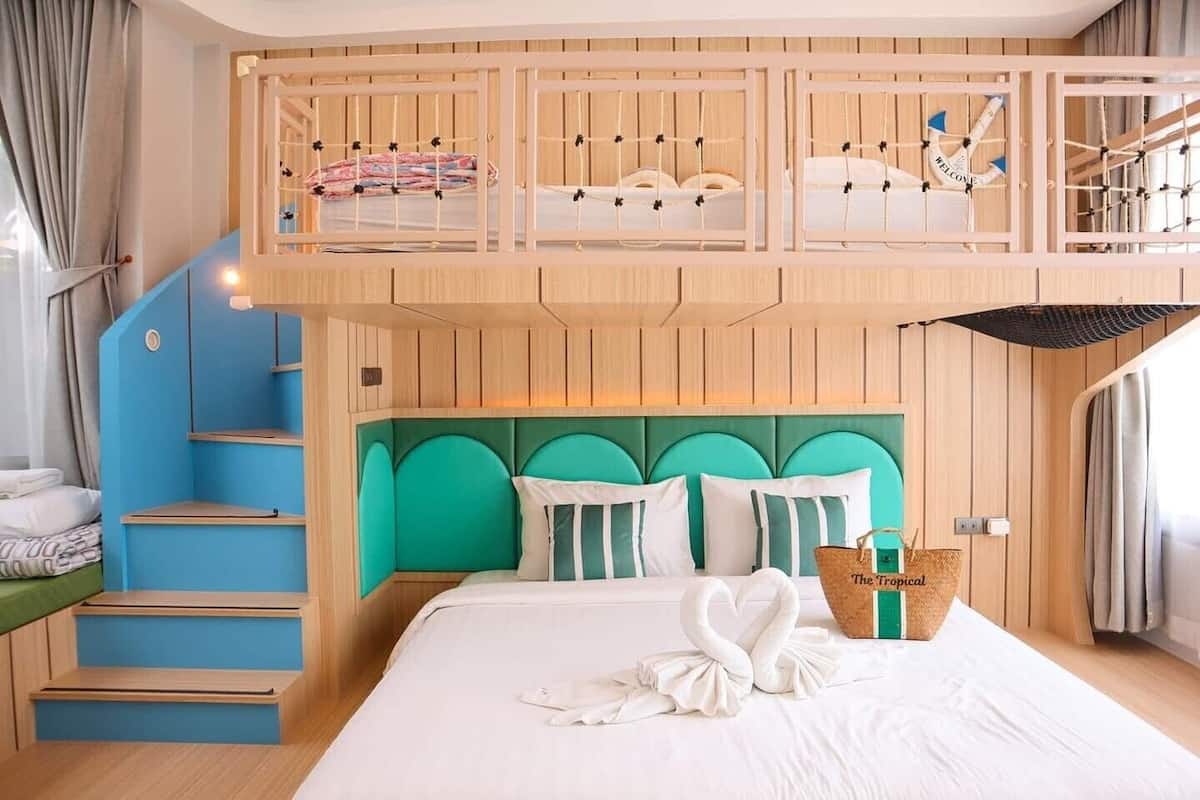 Villa clásica, 3 habitaciones, balcón | Caja de seguridad en la habitación y decoración personalizada