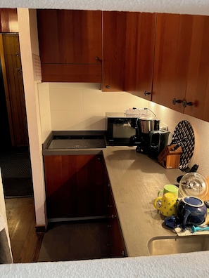 Kühlschrank, Ofen, Herdplatte, Geschirrspüler