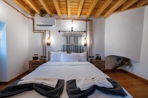 Comfort Room, Mountain View