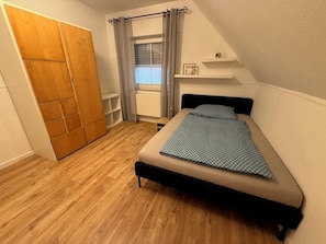 2 Schlafzimmer, Bügeleisen/Bügelbrett, WLAN, Bettwäsche