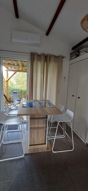 Interior - MINI VILLA 300m from Santa Guilia beach (Porto-Vecchio)