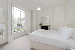 2 bedrooms, desk, iron/ironing board, travel cot