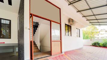 House | Reception
