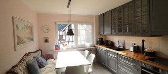 Large family-friendly vacation home in a central location on Lake Edersee