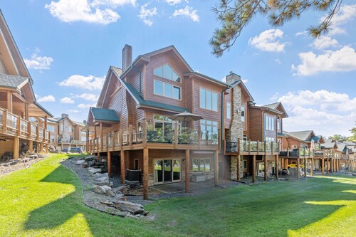 Big Sandy Lodge and Resort Lakefront Lodge - spacious-luxurious