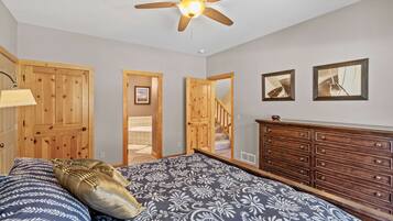 5 bedrooms, iron/ironing board, free WiFi, bed sheets