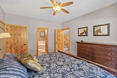 Big Sandy Lodge and Resort Lakefront Lodge - spacious-luxurious