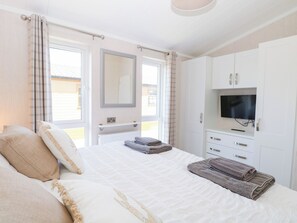 2 habitaciones, decoración personalizada y muebles diferentes