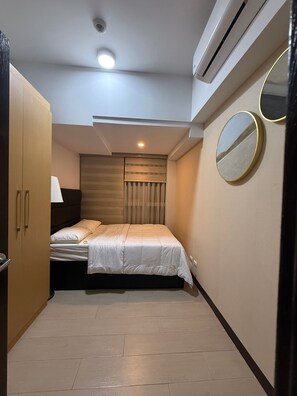 Dormitório compartilhado, 4 quartos, acessível, varanda | 4 quartos