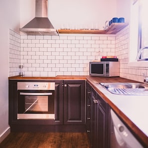 Microwave, stovetop, dishwasher
