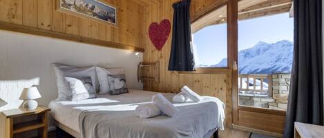 6 chambres, Wi-Fi gratuit, draps fournis