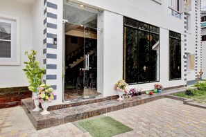 House | Reception