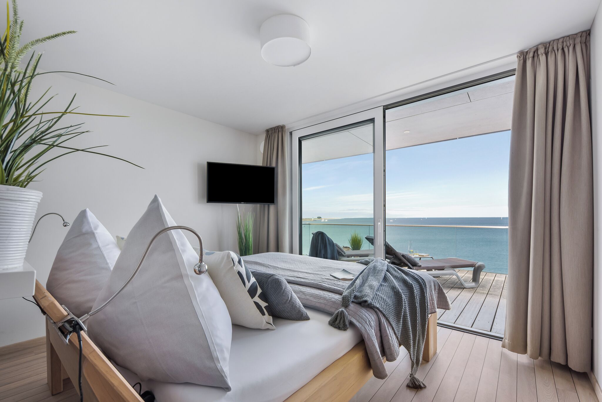 3 bedrooms, iron/ironing board, free WiFi