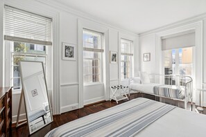 3 bedrooms, iron/ironing board, WiFi, bed sheets - Southern Sweetgrass the Heart of Charleston (Charleston)